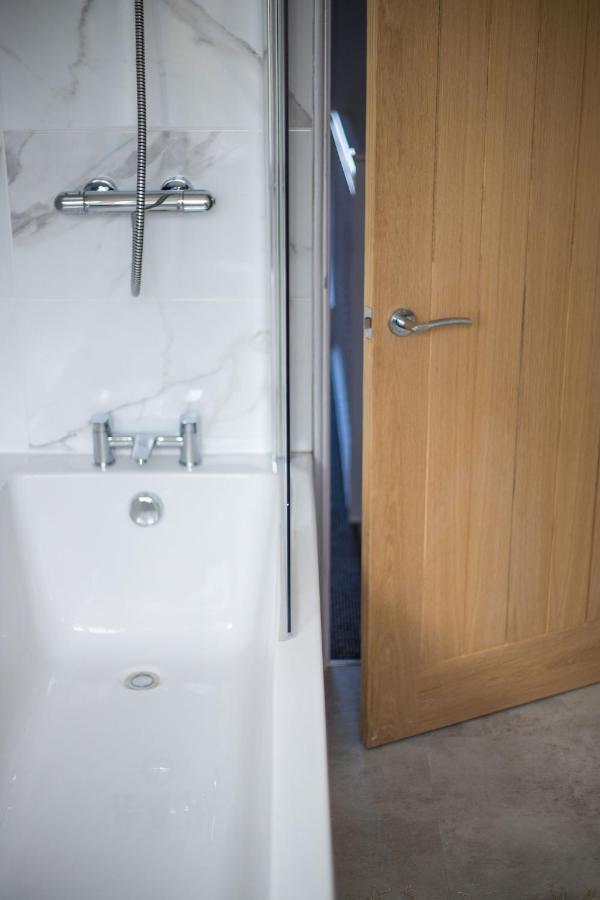 ブリストルAmazing New 3 Double Bed House In Staple Hill!アパートメント エクステリア 写真